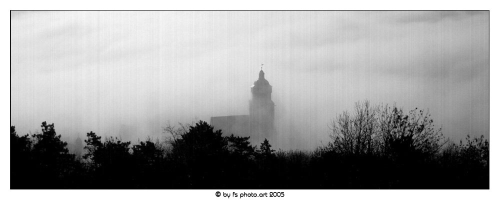 St. Marien im Nebel s/w