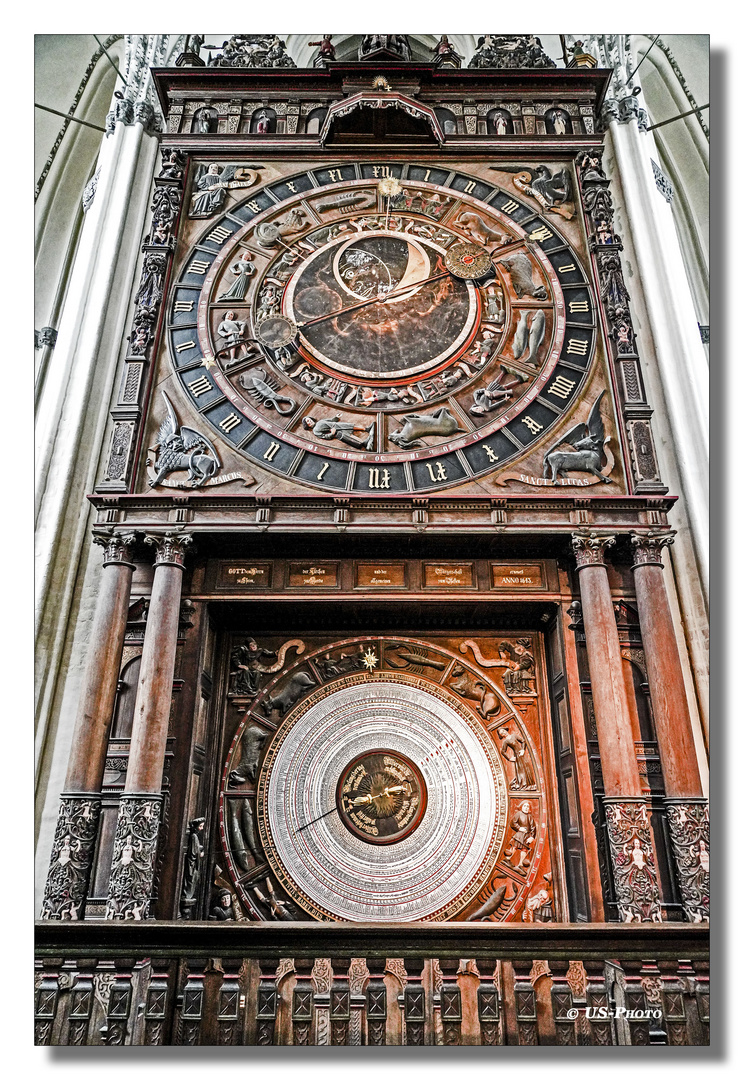 St.-Marien-Kirche - Astronomische Uhr
