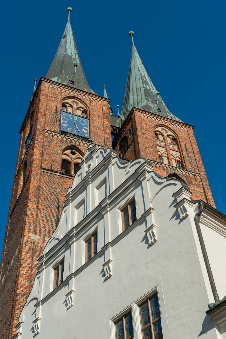 St. Marien & Stendaler Rathaus 1