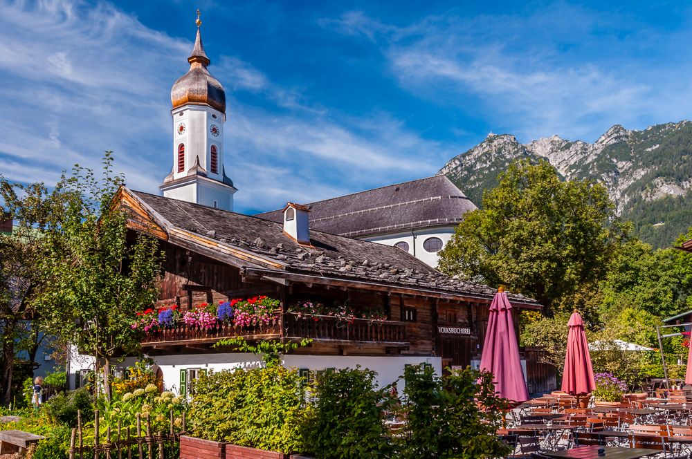 St. Martin  + Volksbücherei in Garmisch