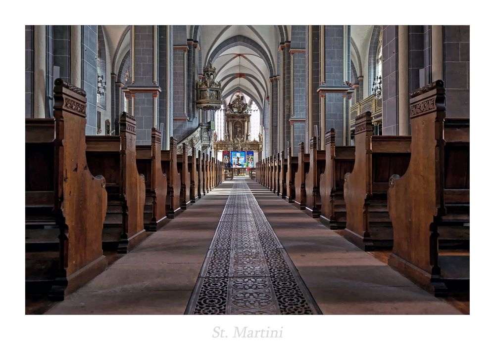 St. Martini " Blick zum Chor aus meiner Sicht...."