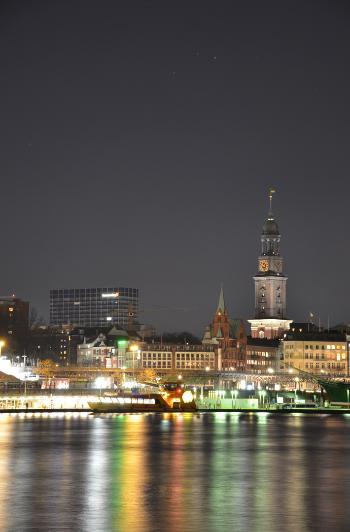 St. Michaelis in der Nacht