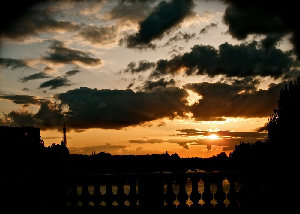 St Michel ... von bruce chesterfiel 