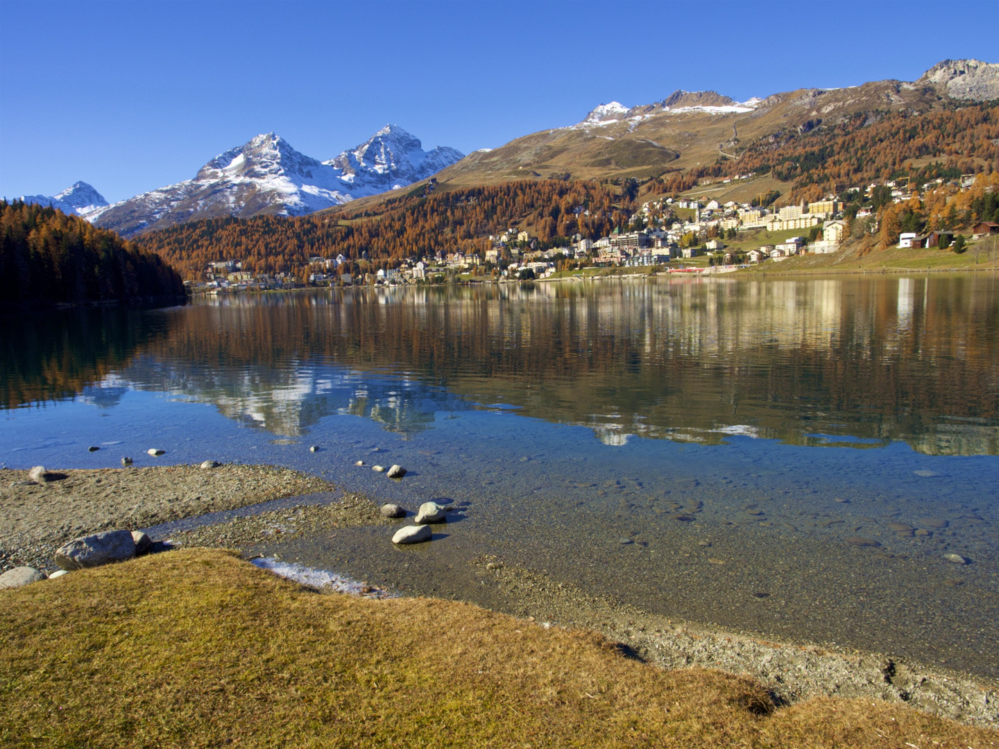 St. Moritz im goldenen Herbstrausch