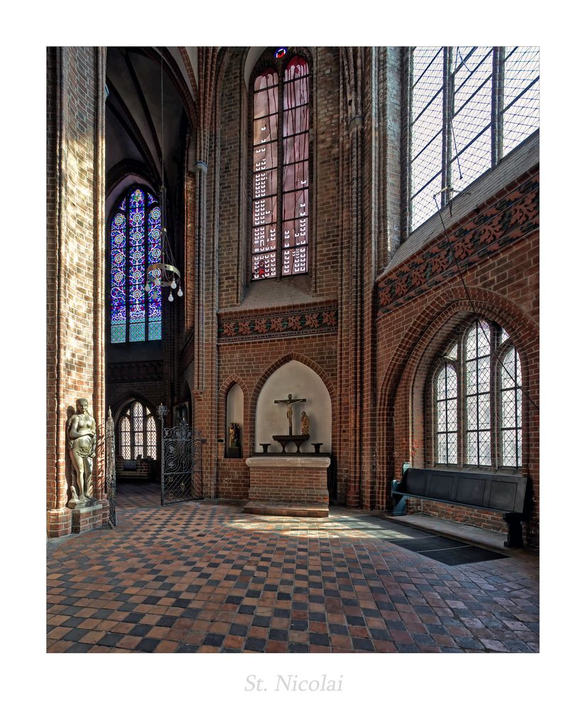 St. Nicolai ( Lüneburg ) " Blick in den Chorumgang* ..."