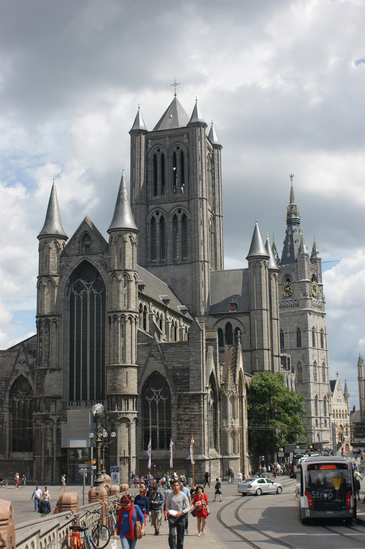 St-Niklaaskerk und Belfort in Gent