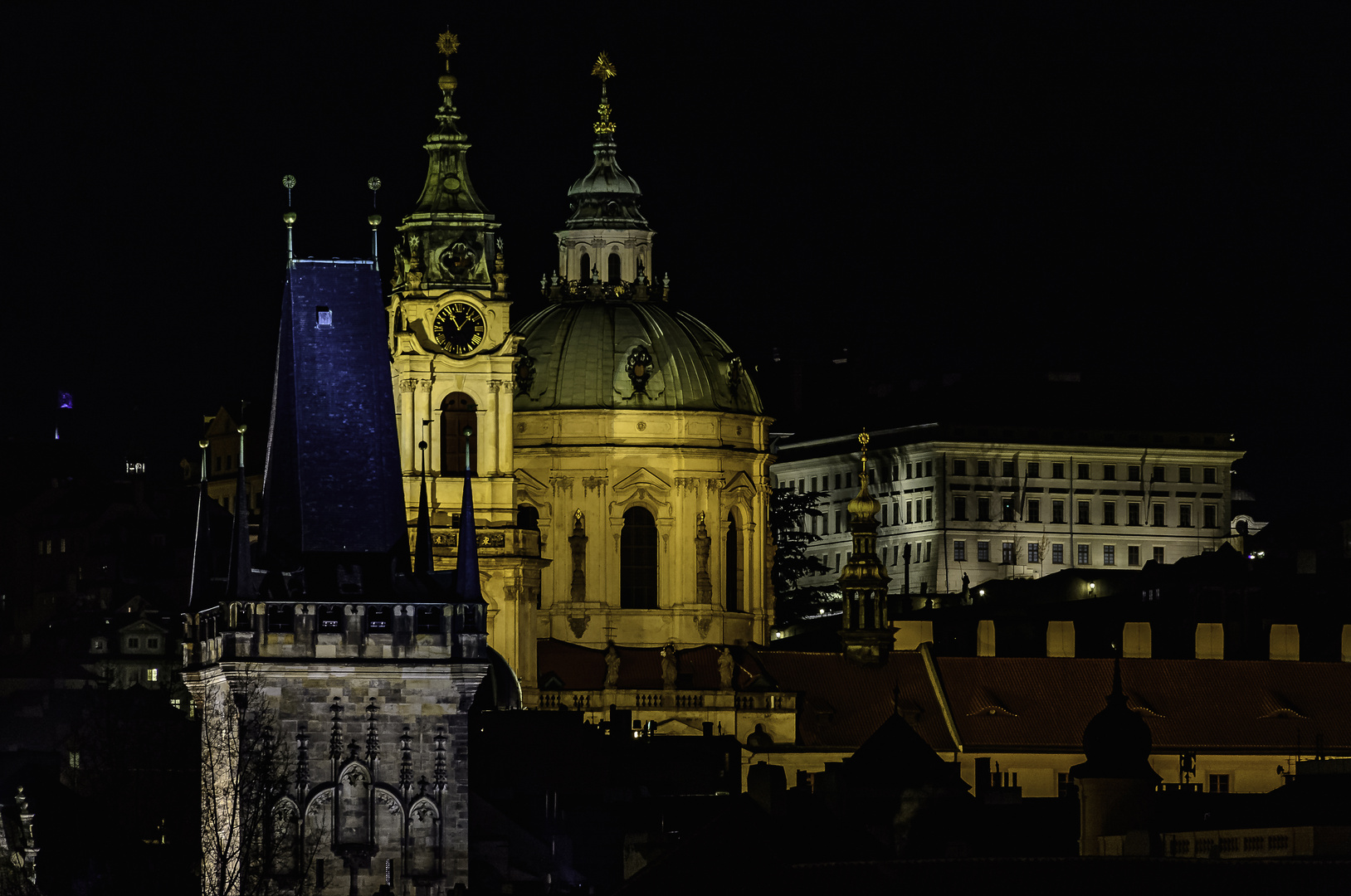 St.-Nikolaus-Kirche bei Nacht