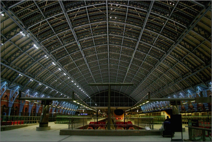 St. Pancras (2)