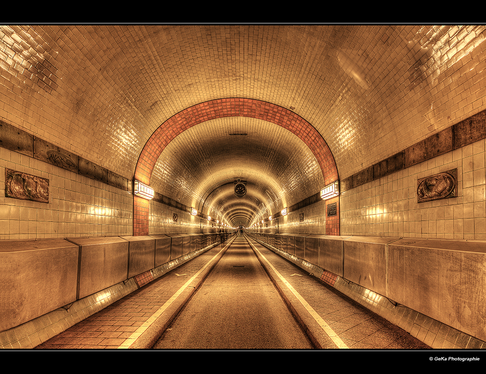 St. Pauli-Elbtunnel Foto & Bild | architektur, tunnel ...