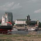 St. Pauli Landungsbrücken .