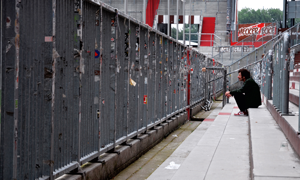 St. Pauli Stadion mit Fan