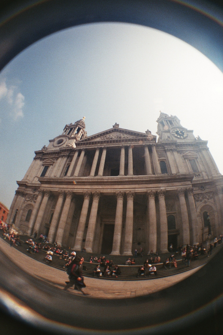 St. Pauls Cathedral fish style