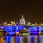 St. Paul's Cathedral über London Bridge