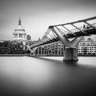 St. Paul's Cathedral und Millenium Bridge