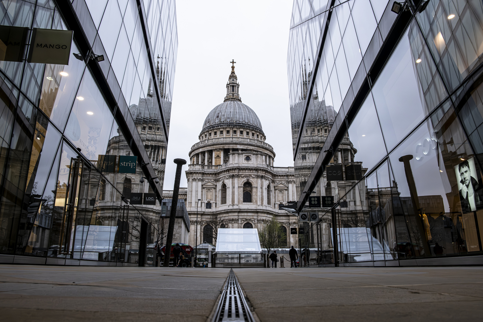 St. Pauls in Mirrors