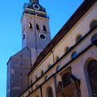 st. peter in münchen am abend