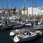 St. Peter Port, die Hauptstadt der britischen Kanalinsel Guernsey