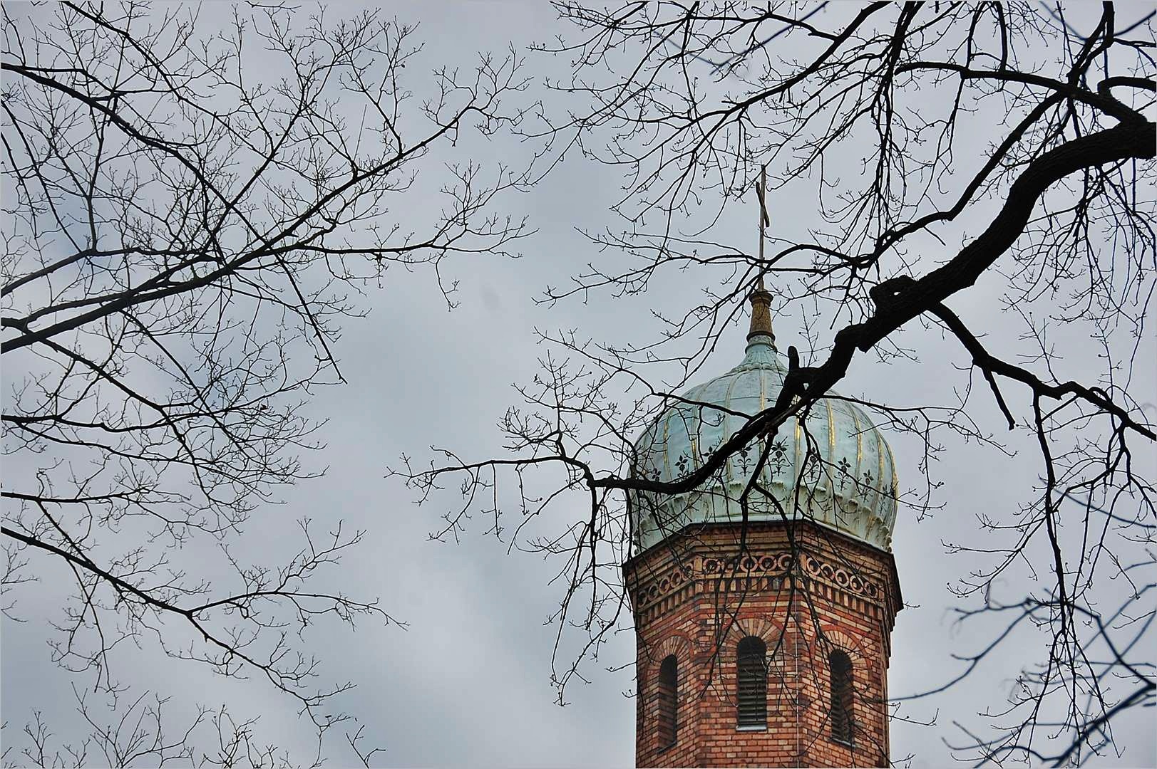 St. Peter und Paul im Geäst