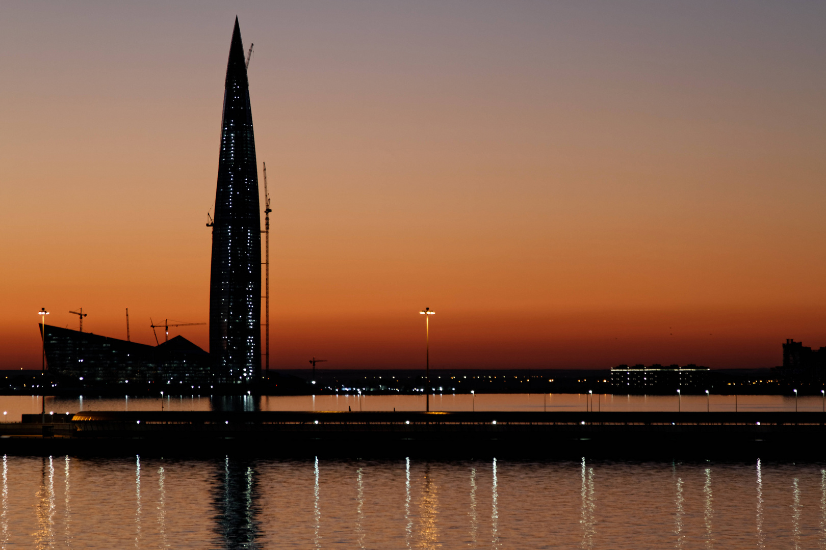 St. Petersburg Gasprom Tower am Abend