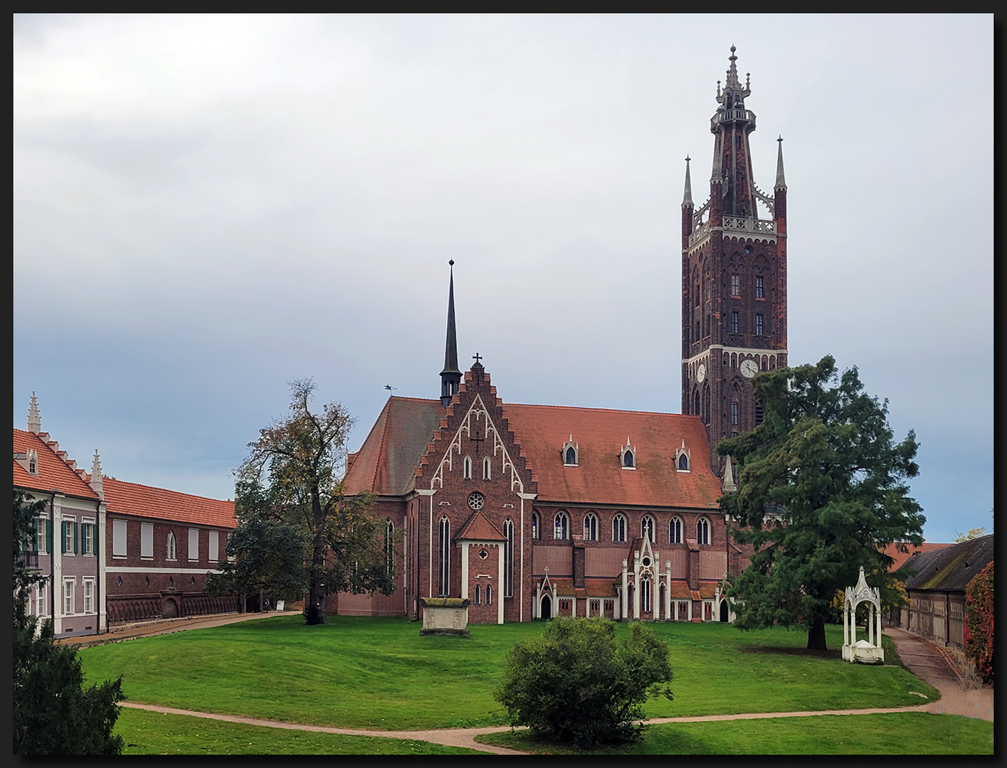 ...St. Petri-Kirche Wörlitz...