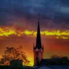 St. Petrikirche im Licht der untergehenden Sonne