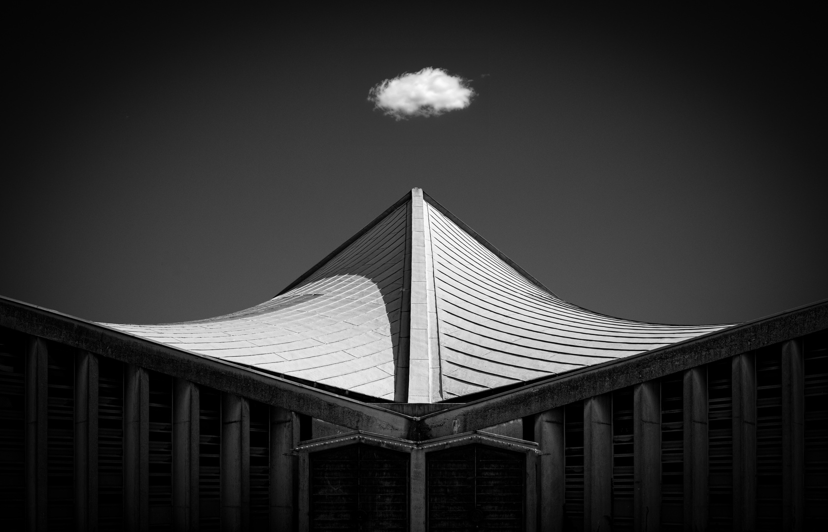 St. Pius Foto & Bild monochrome, kirchen, black and white Bilder auf