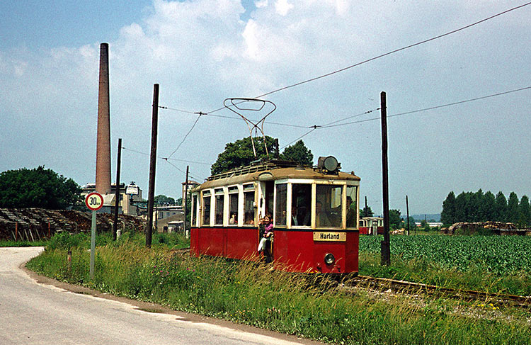 St. Pöltner Strassenbahn, Haltestelle und Papierfabrik Salzer, 1973