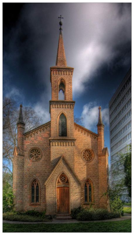 St.-Thomas-Kirche in Neubrandenburg (entzerrt)