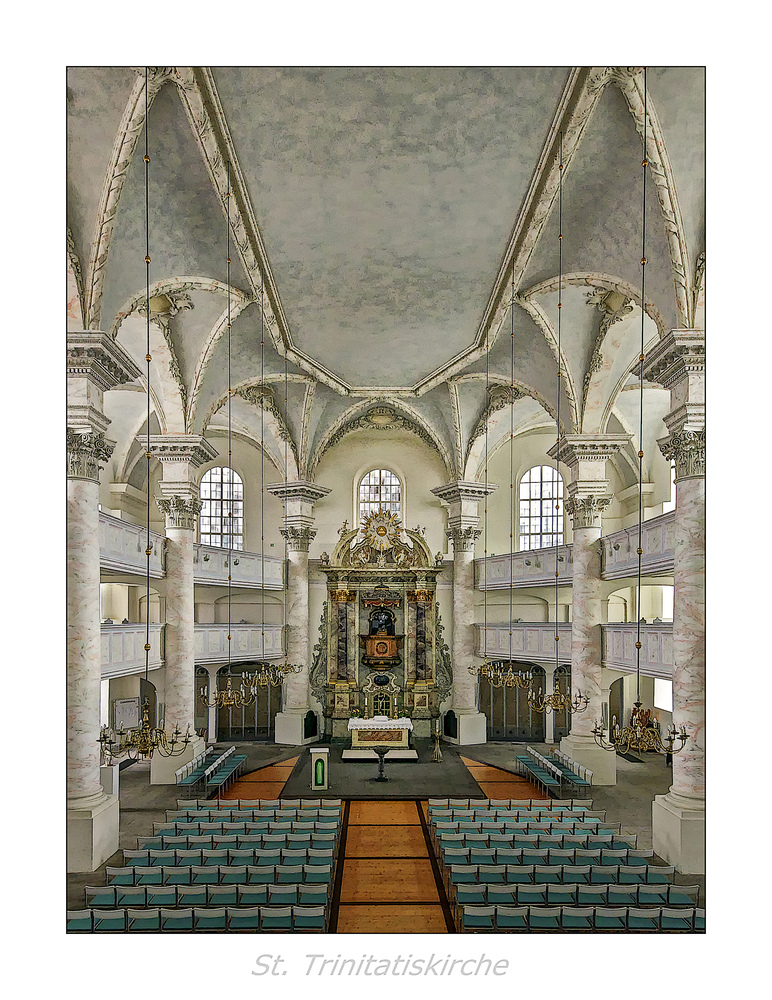 St. Trinitatis - Wolfenbüttel " Blick zum Kanzelaltar...."