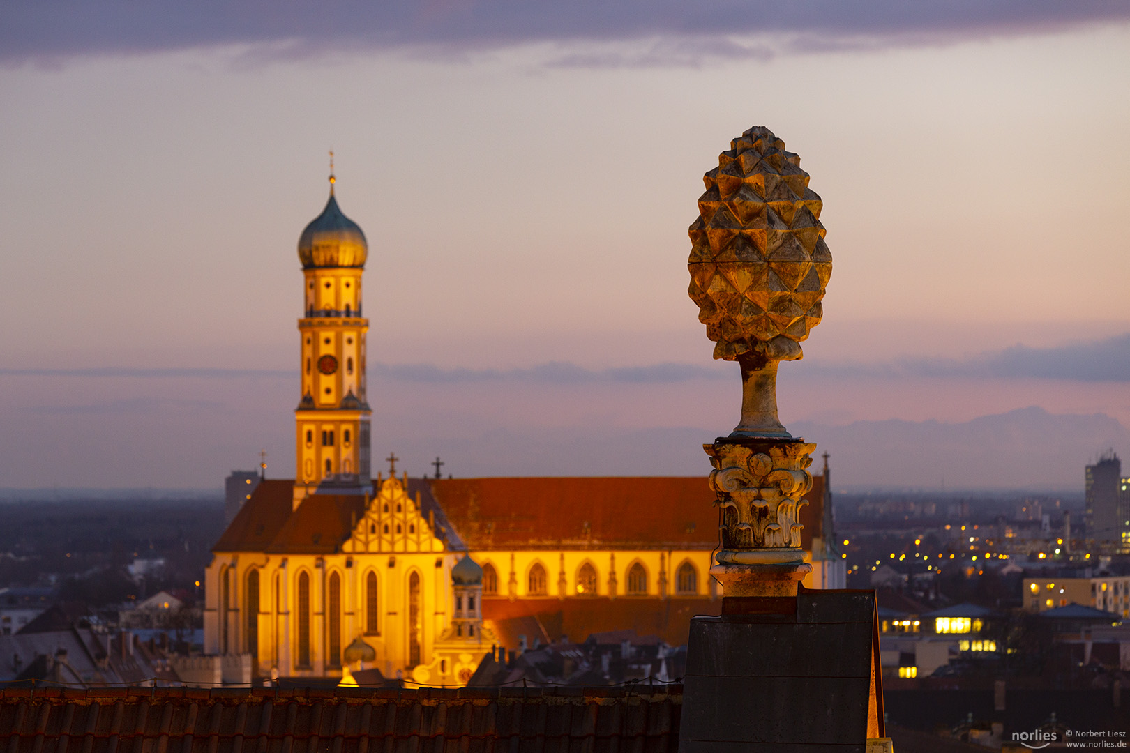 St. Ulrich und Afra im Abendlicht