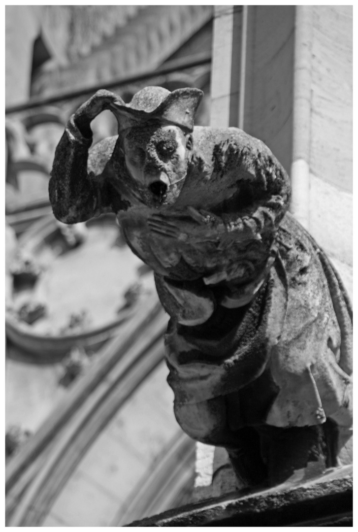 St Urbain Troyes gargoyle 3