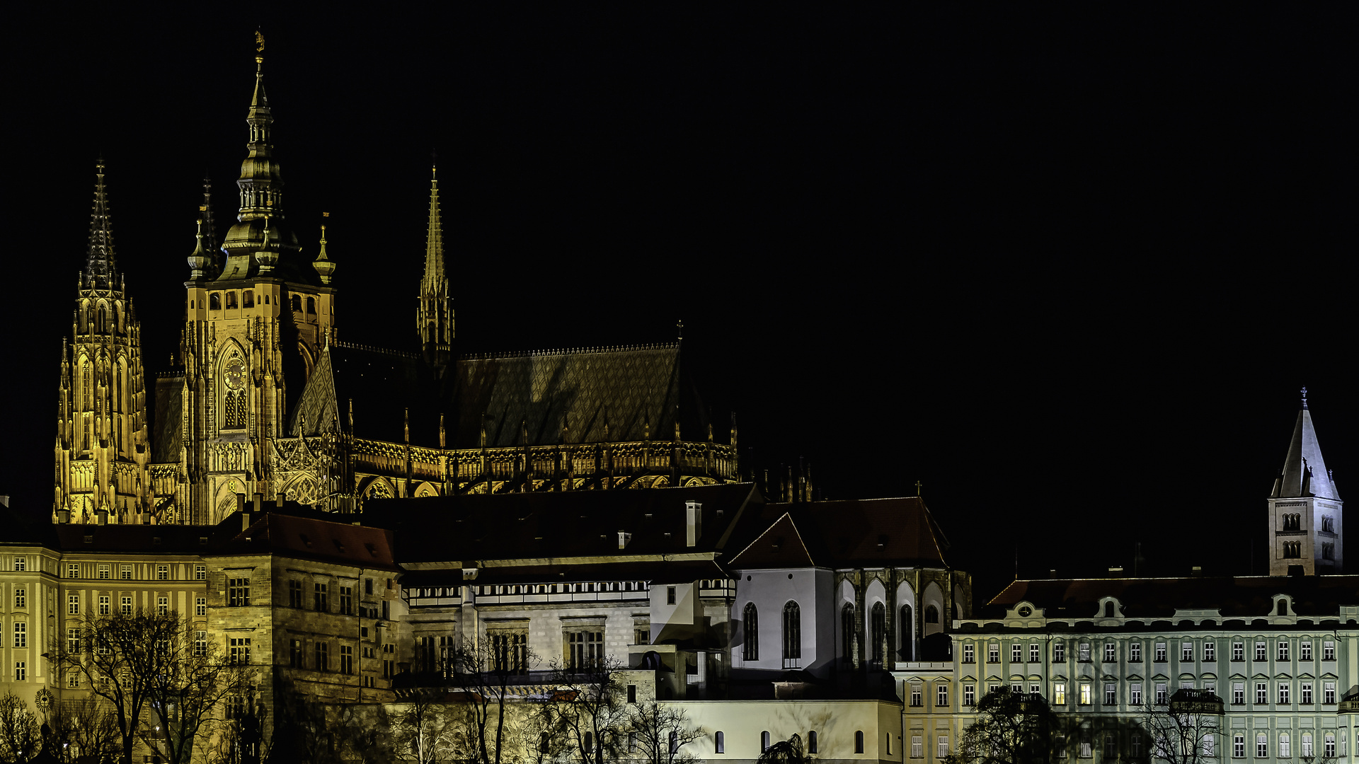 St.-Veits-Dom bei Nacht