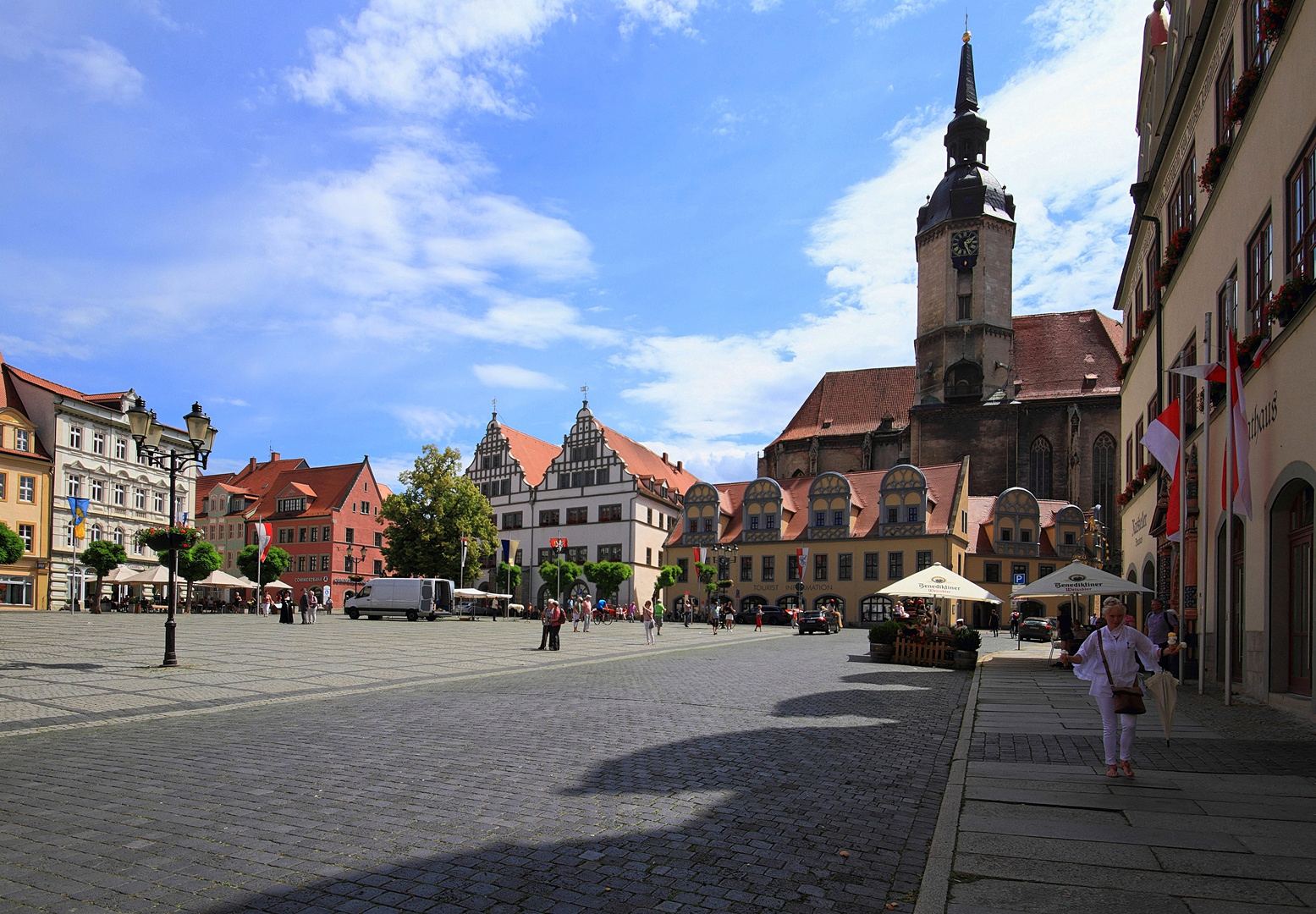 ...St Wenzel und das Schlösschen...