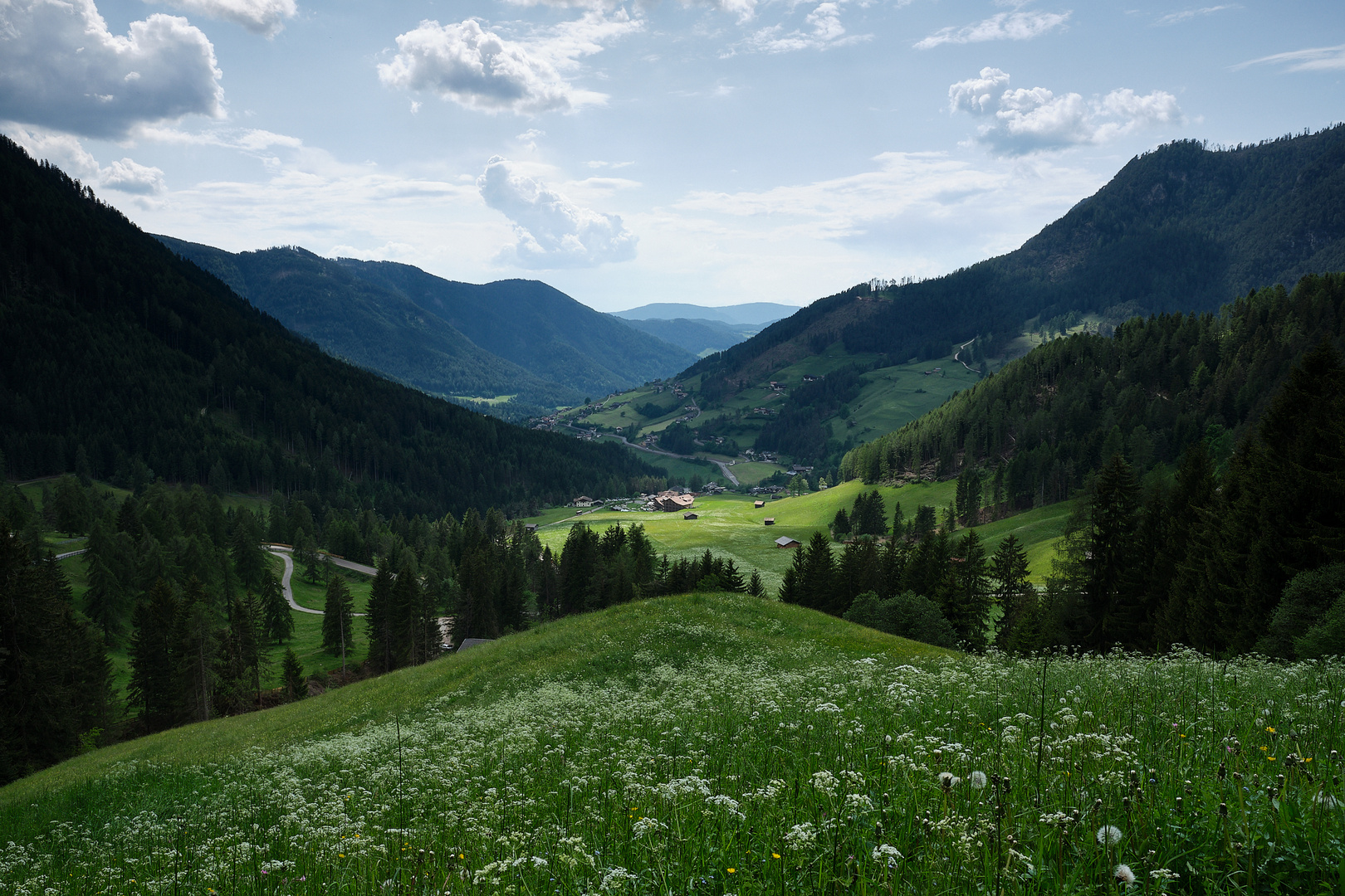 St. Zyprian (San Cipriano) in den Dolomiten, Südtirol Foto & Bild