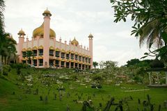 Staatsmoschee Kuching - Masjid Bahagian Mosche