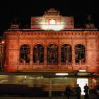 Staatsoper bei Nacht