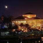 Staatstheater / Circus Flic Flac in Saarbrücken bei Vollmond