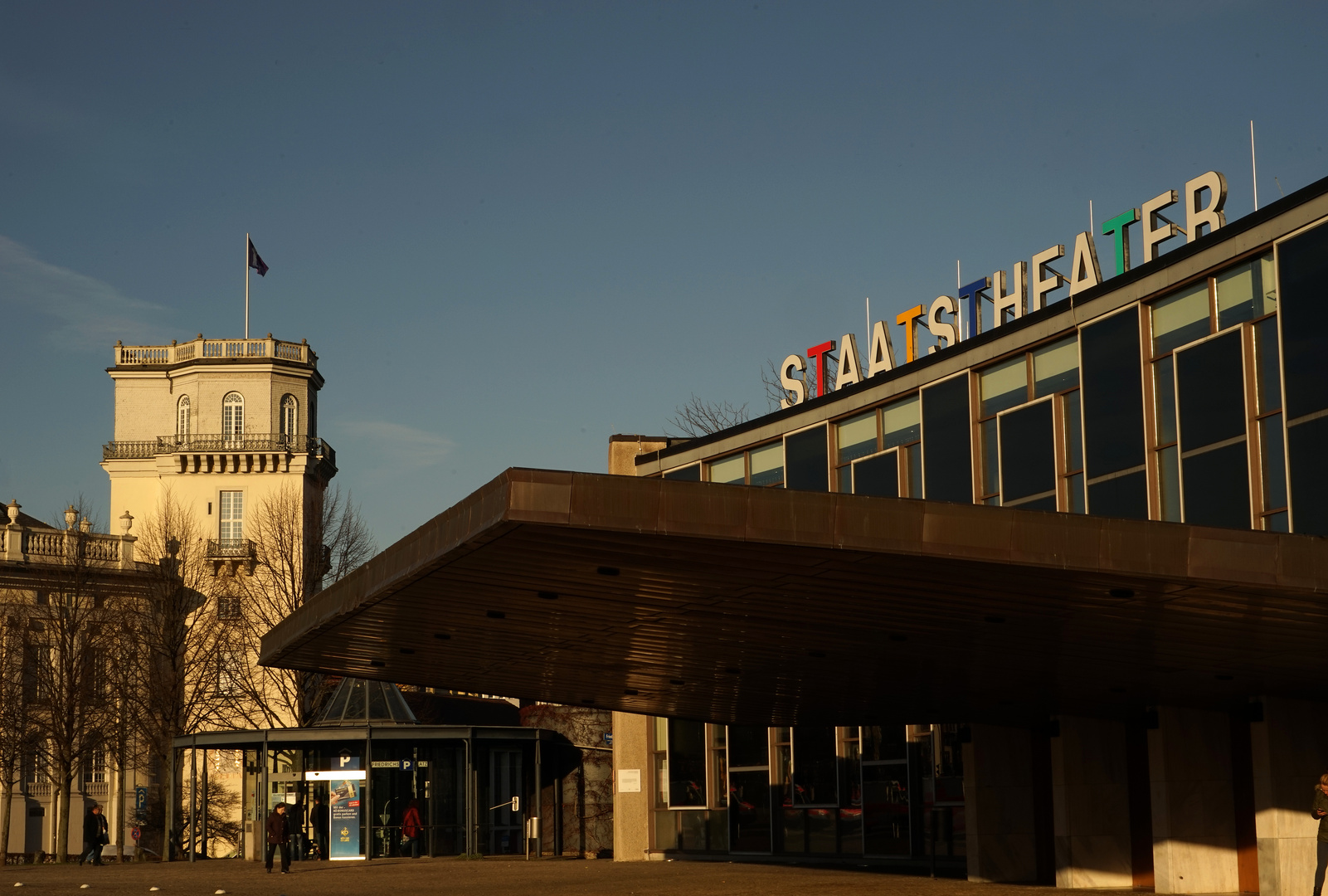 Staatstheater Kassel mit Zwehrener Turm