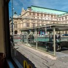 Staatstoper Wien, durch's Straßenbahnfenster