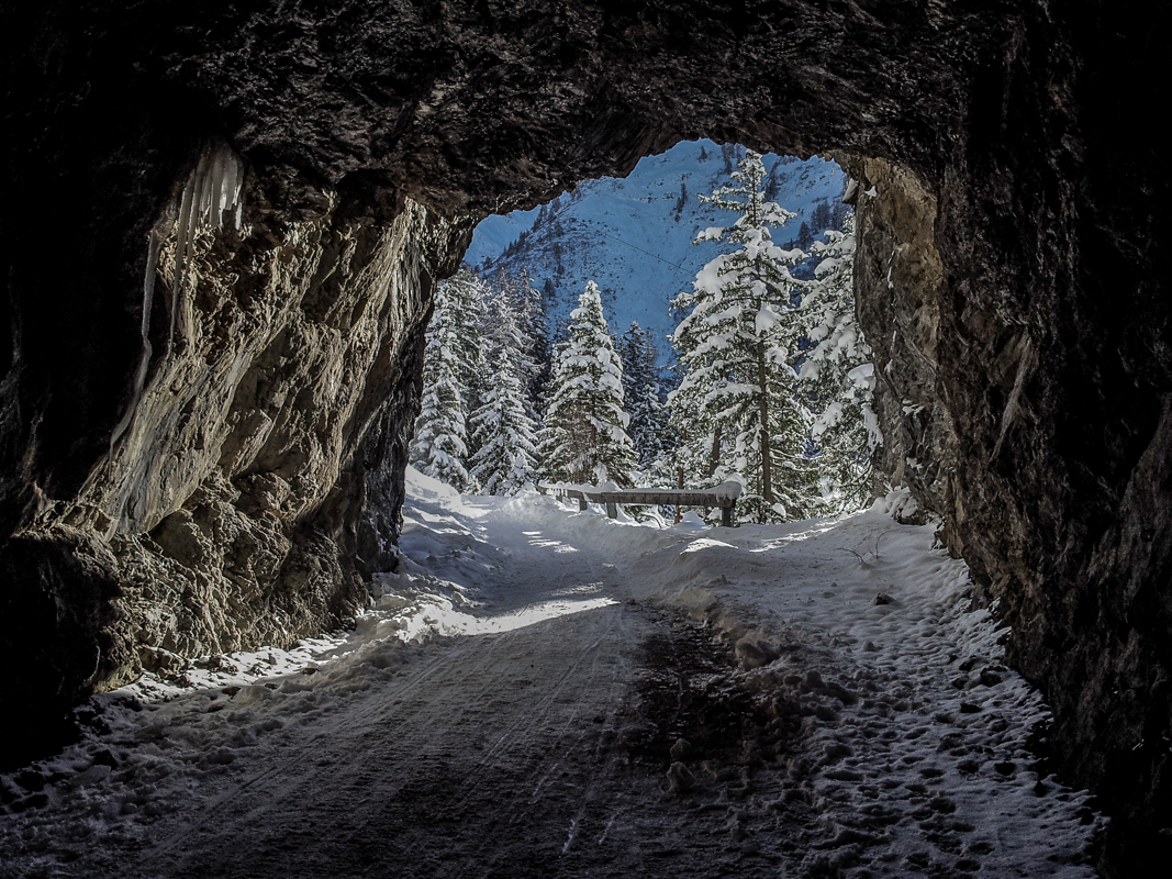 Stablalm im Lechtal !Alles Gute zum Neujahr - Das Licht am Ende des Tunnels - 2015 -!