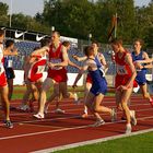 Stabwechsel nach 2000 m bei den 3 x 1000 m Staffeln