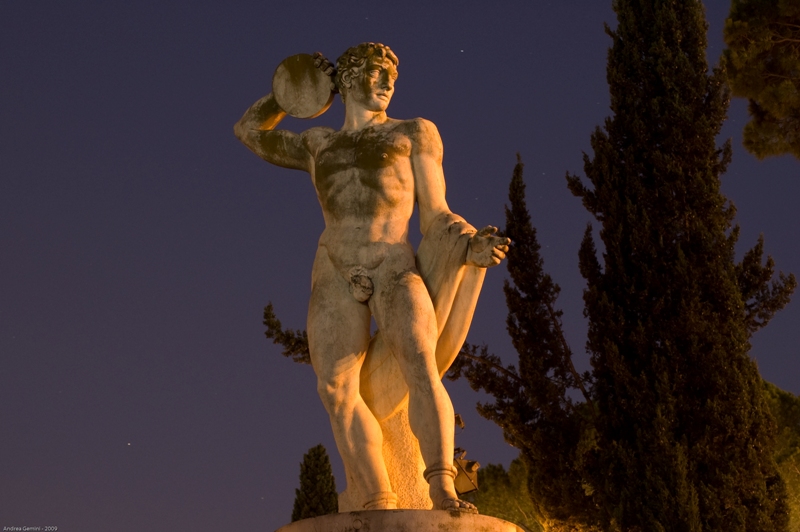 Stadio dei marmi all' ora blu