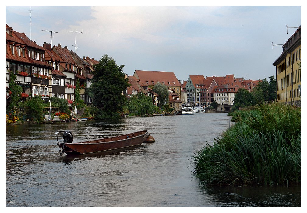 stadt am fluss