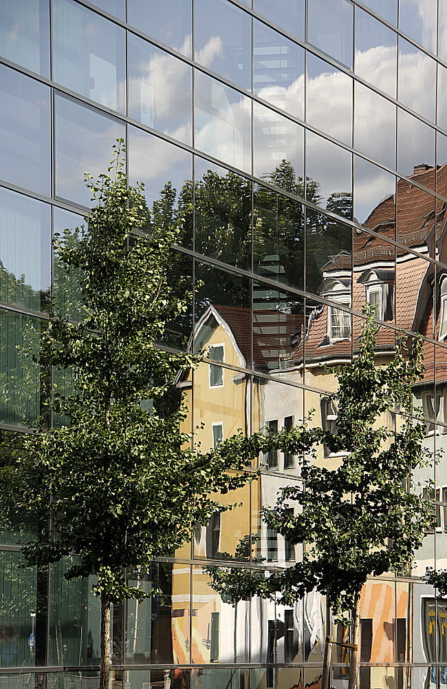 Stadt im Spiegel moderner Architektur