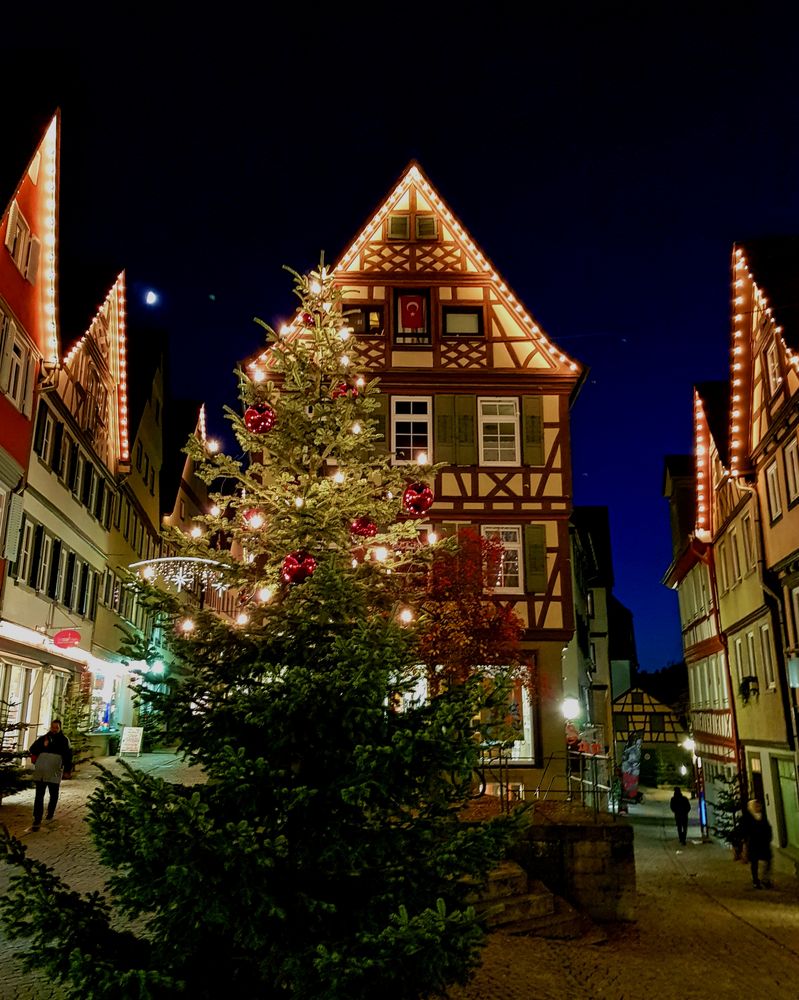 "Stadt im Weihnachtsschmuck"