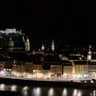 Stadt Salzburg in der Nacht