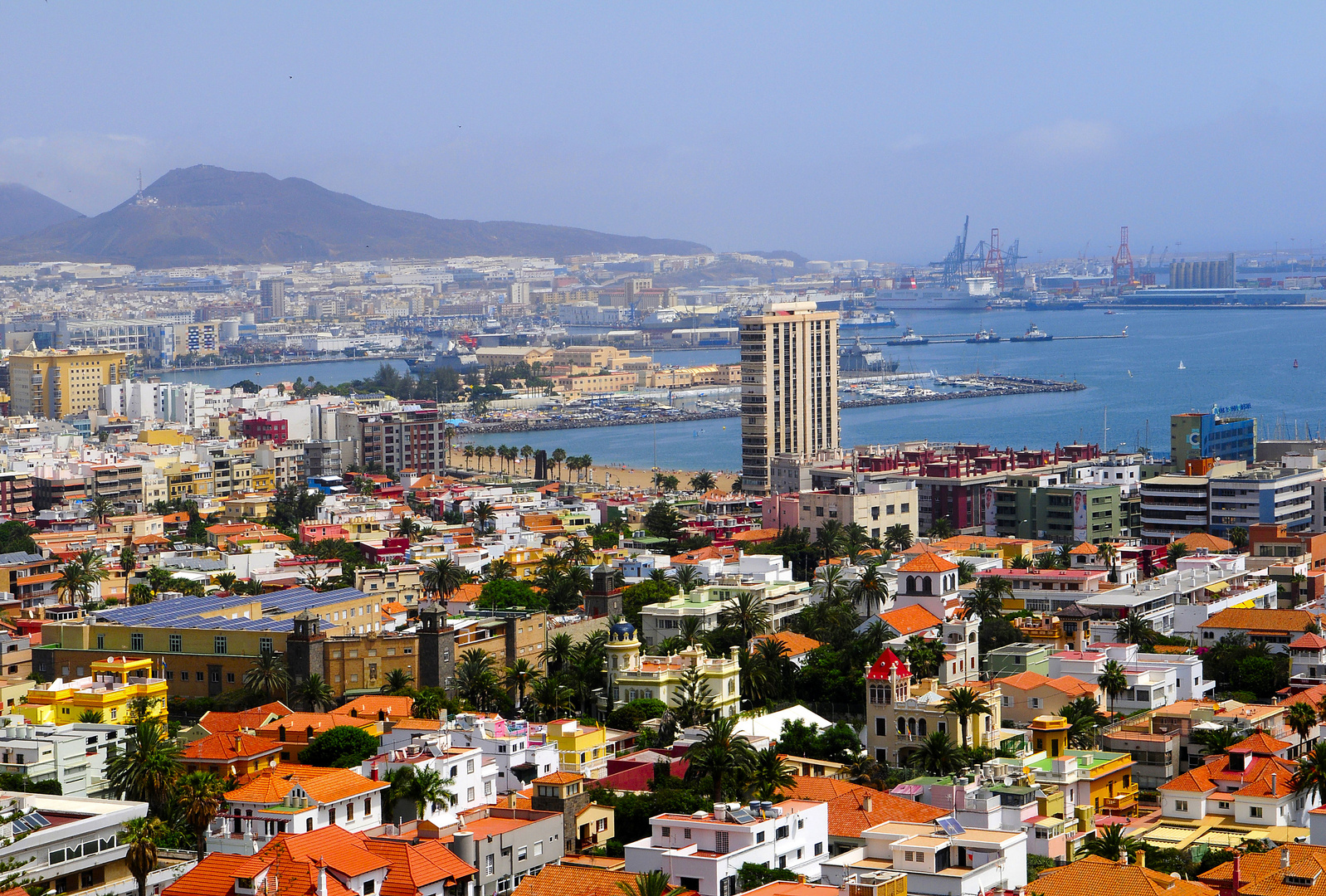 Stadt und Hafenansicht von Las Palmas