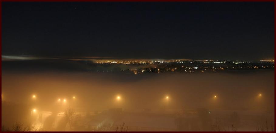 Stadt unter'm Nebel