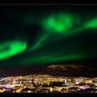 Stadt unterm Nordlicht