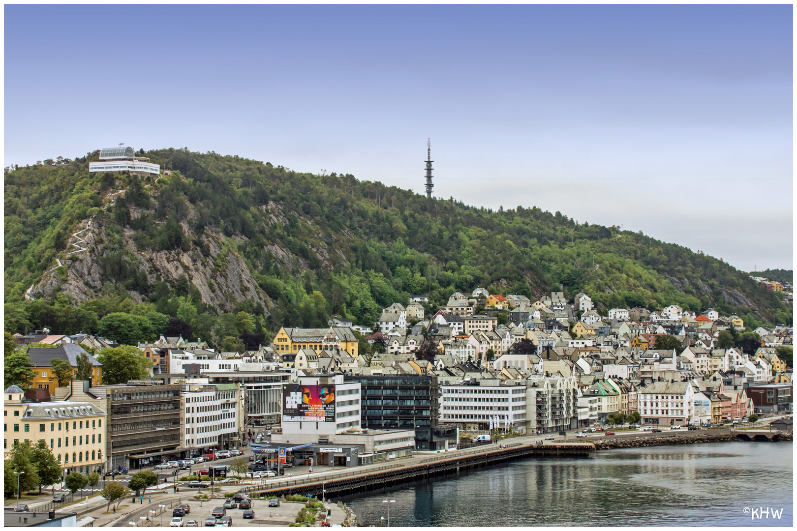 Stadtansicht Ålesund mit dem Berg Aksla